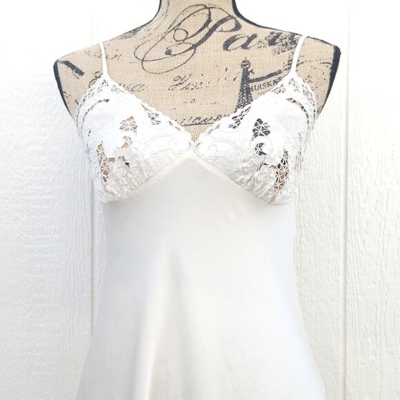 Vtg 100% Pure Silk Slip Night Gown M Ivory Lace Hand Embroidered Coquette Bridal - Picture 7 of 16